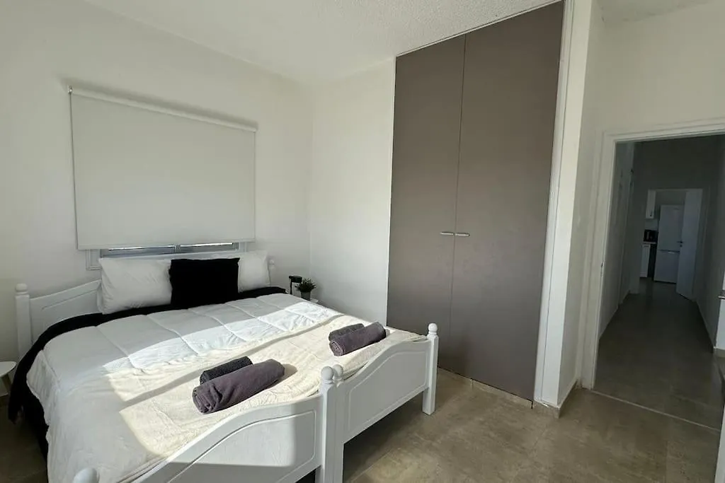 Two Bedroom Apartment In Downtown Larnaka