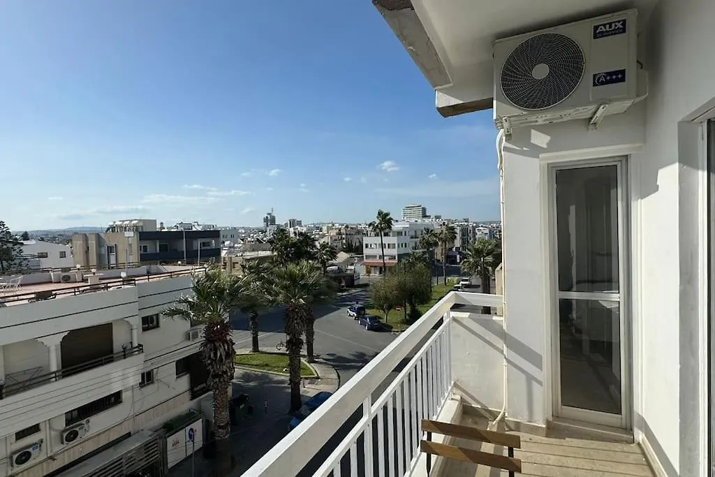 Two Bedroom Apartment In Downtown Larnaka